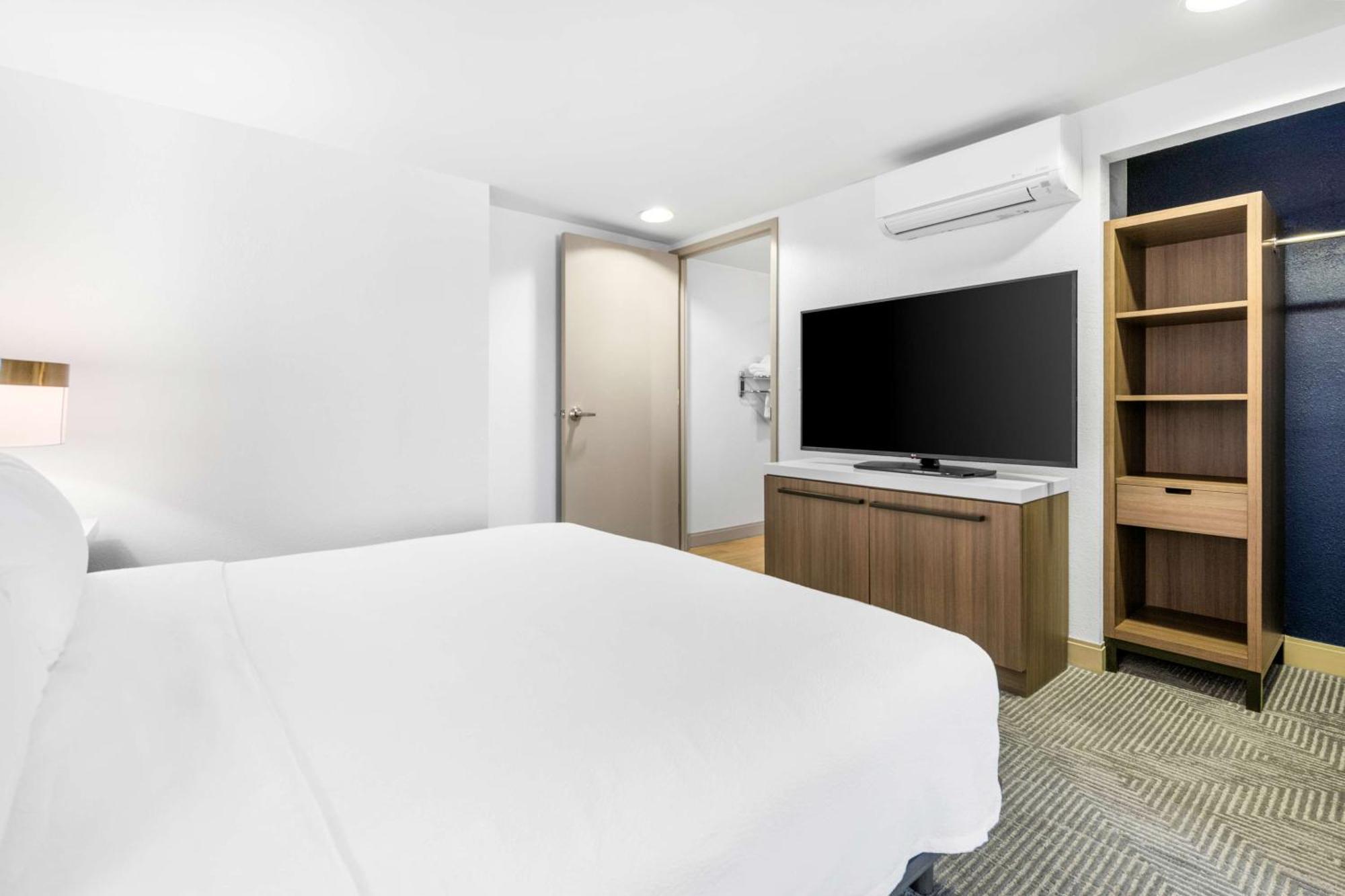 Hilton Garden Inn Suffolk Riverfront Экстерьер фото