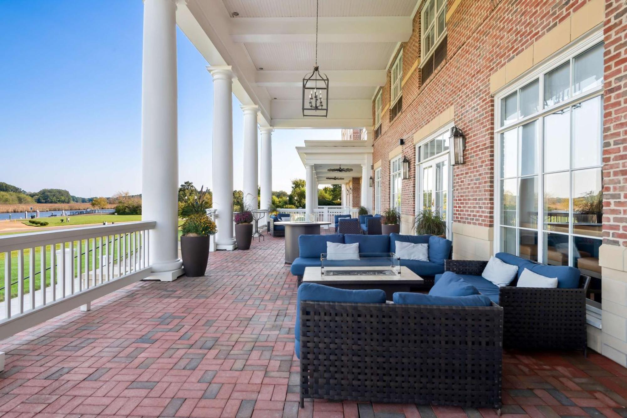 Hilton Garden Inn Suffolk Riverfront Экстерьер фото